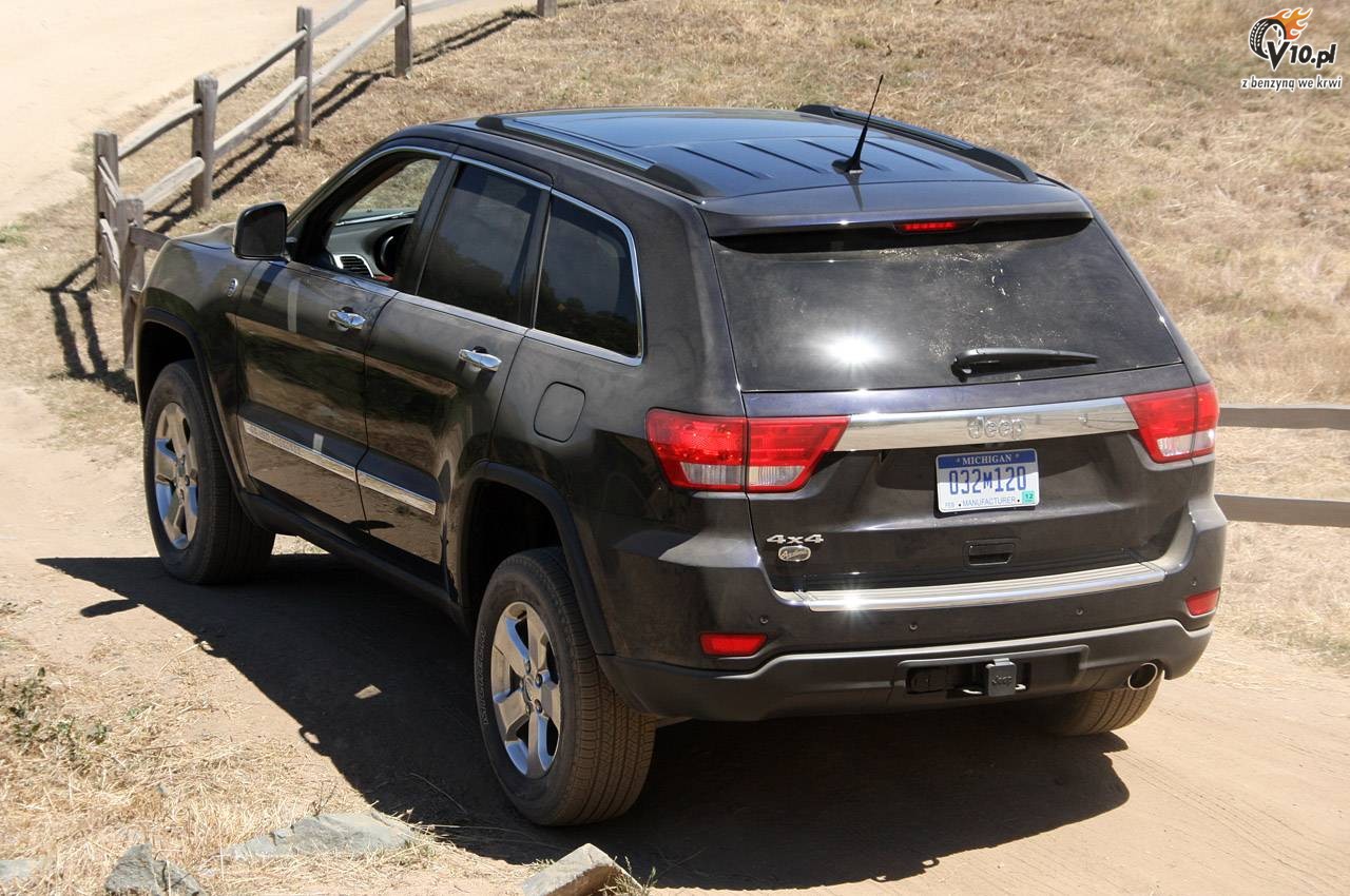 Jeep Grand Cherokee Overland model 2011