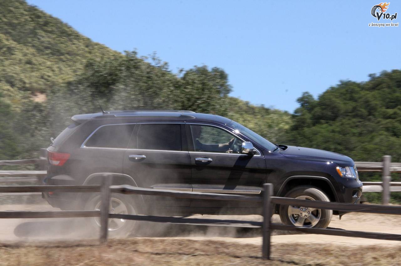 Jeep Grand Cherokee Overland model 2011