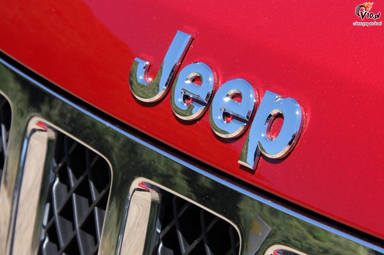 Jeep Grand Cherokee Overland model 2011