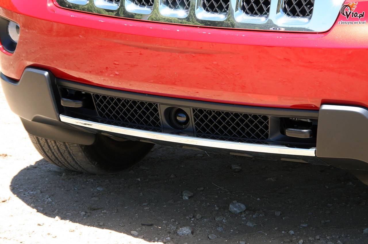 Jeep Grand Cherokee Overland model 2011