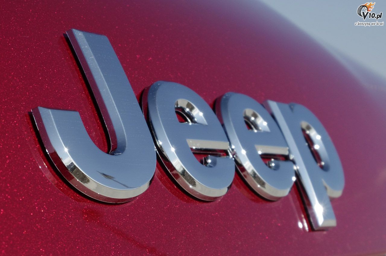 Jeep Grand Cherokee SRT8 model na rok 2014