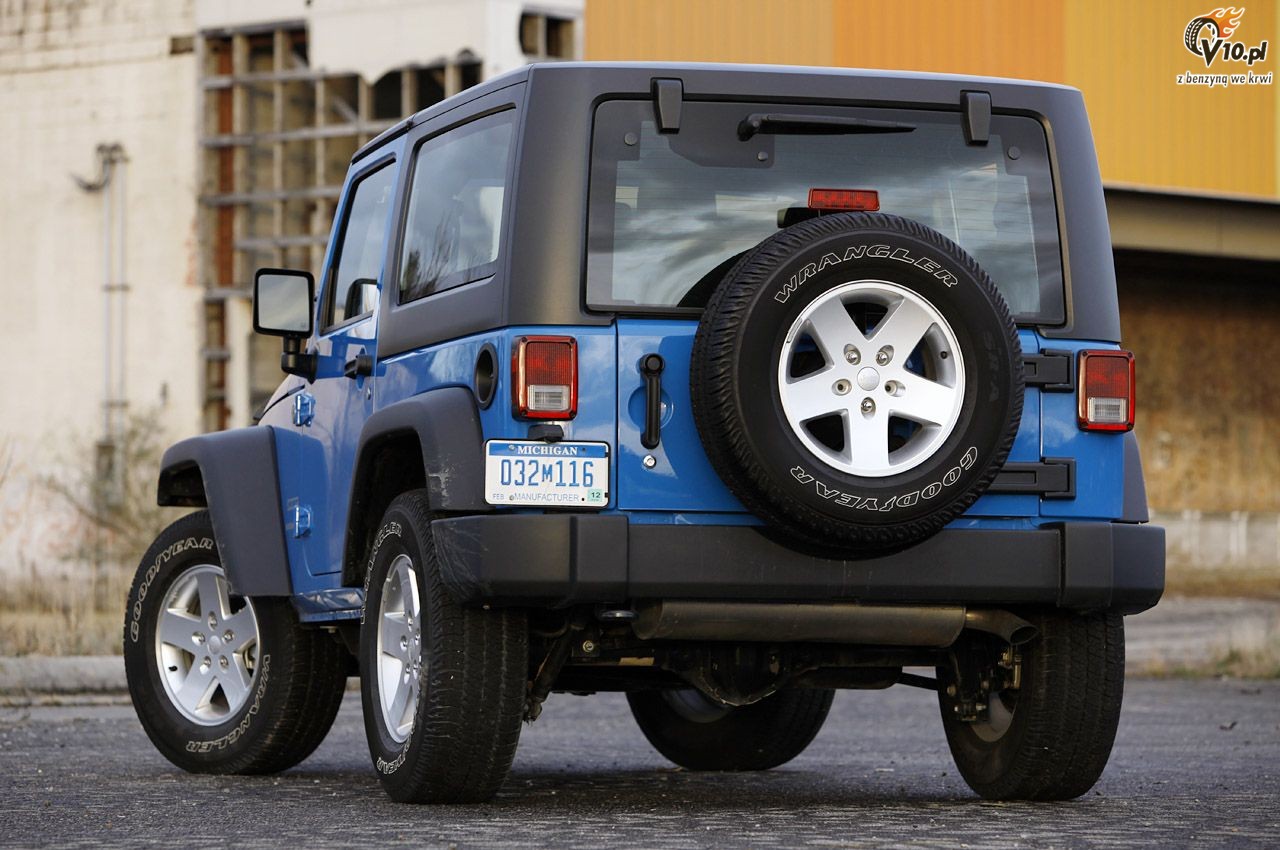 Jeep Wrangler Sport model 2012