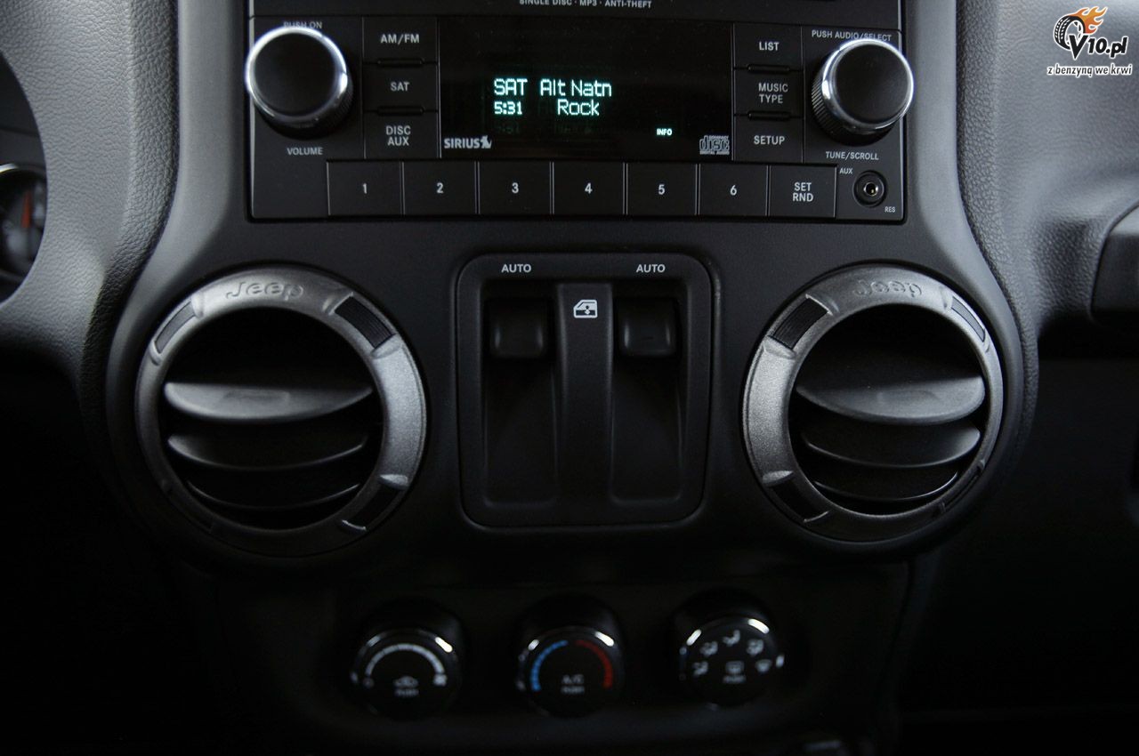 Jeep Wrangler Sport model 2012