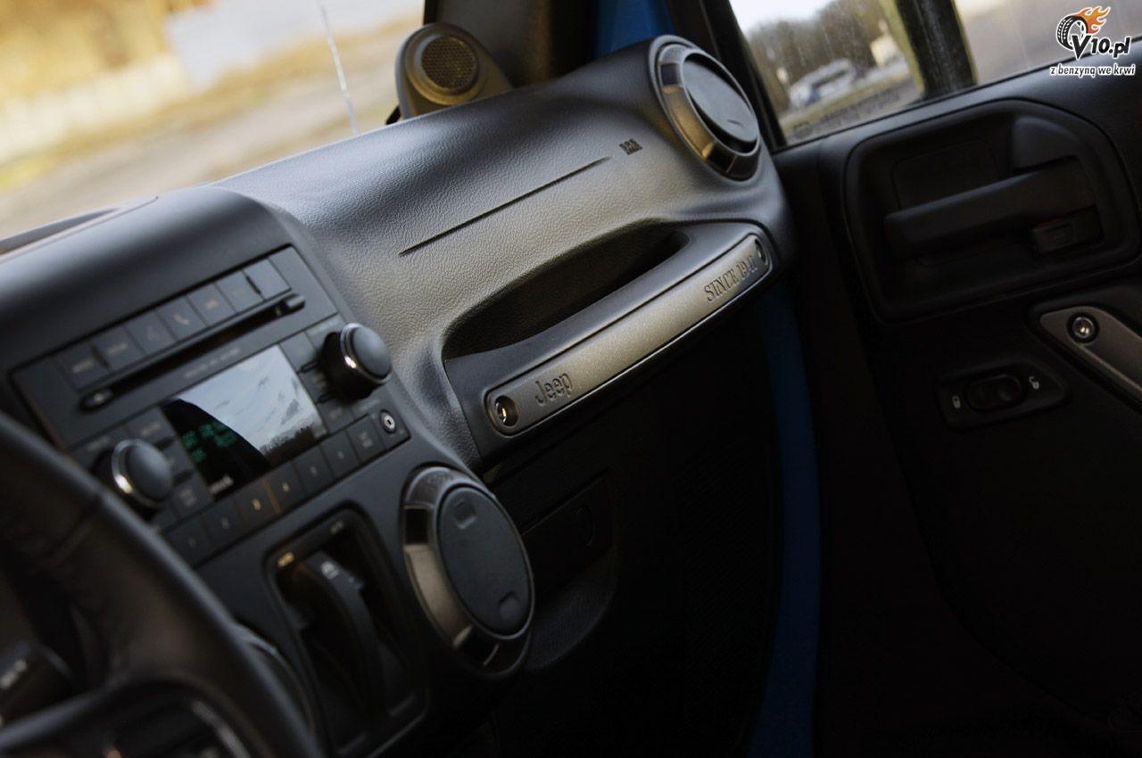 Jeep Wrangler Sport model 2012