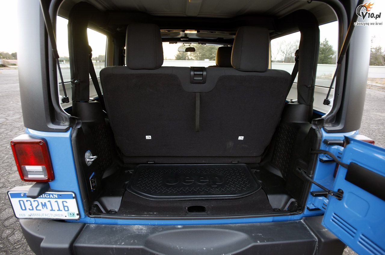Jeep Wrangler Sport model 2012