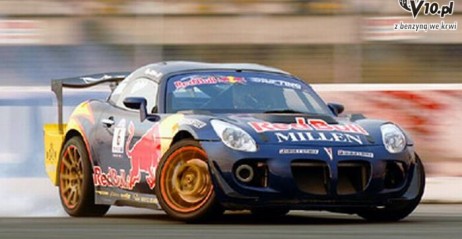 Drift Pontiac Solstice GXP Red Bull