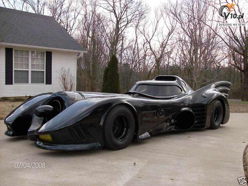 [Obrazek: batmobile_01.jpg]