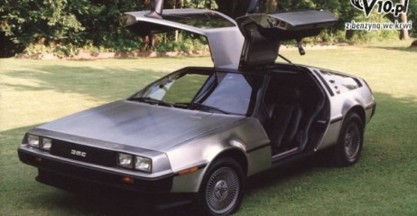 DeLorean DMC-12