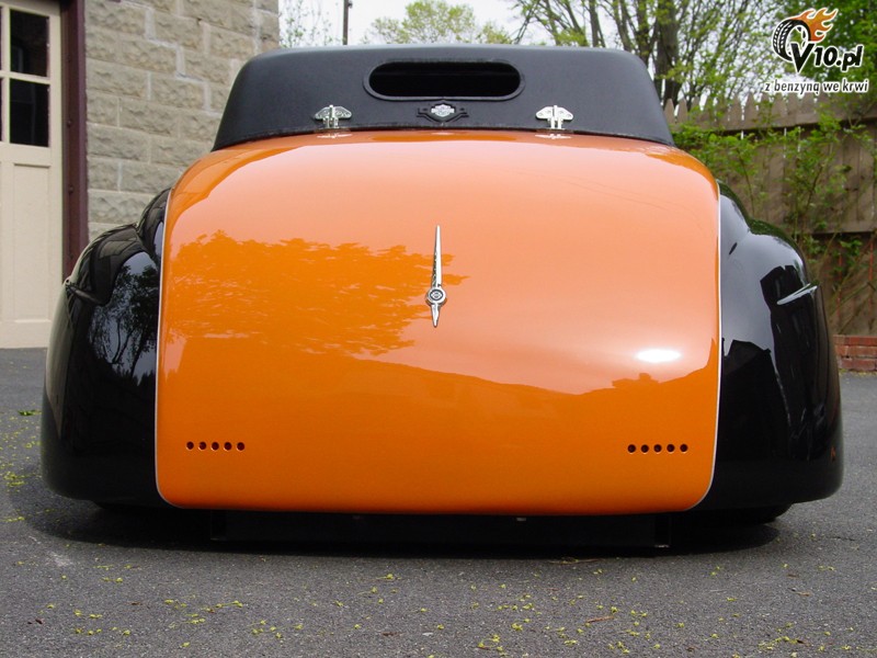 1948 Ford Coupe od Seney2