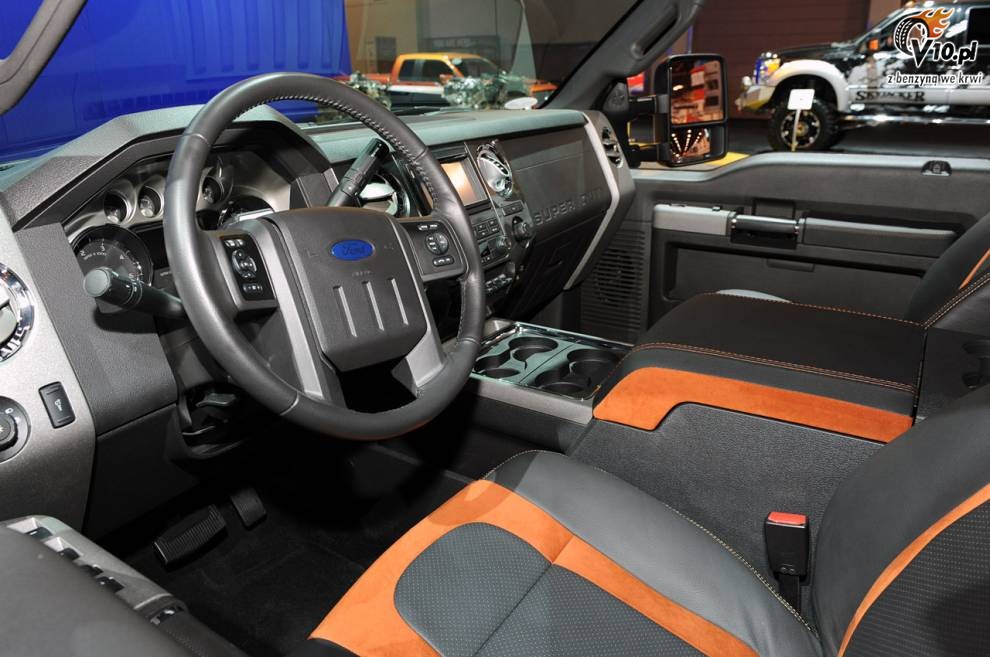 Ford F350 Super Duty Pit Boss