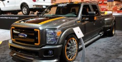 Ford F350 Super Duty Pit Boss