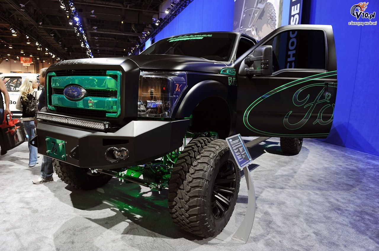 SEMA 2012: Kelderman Ford F-250 Super Duty