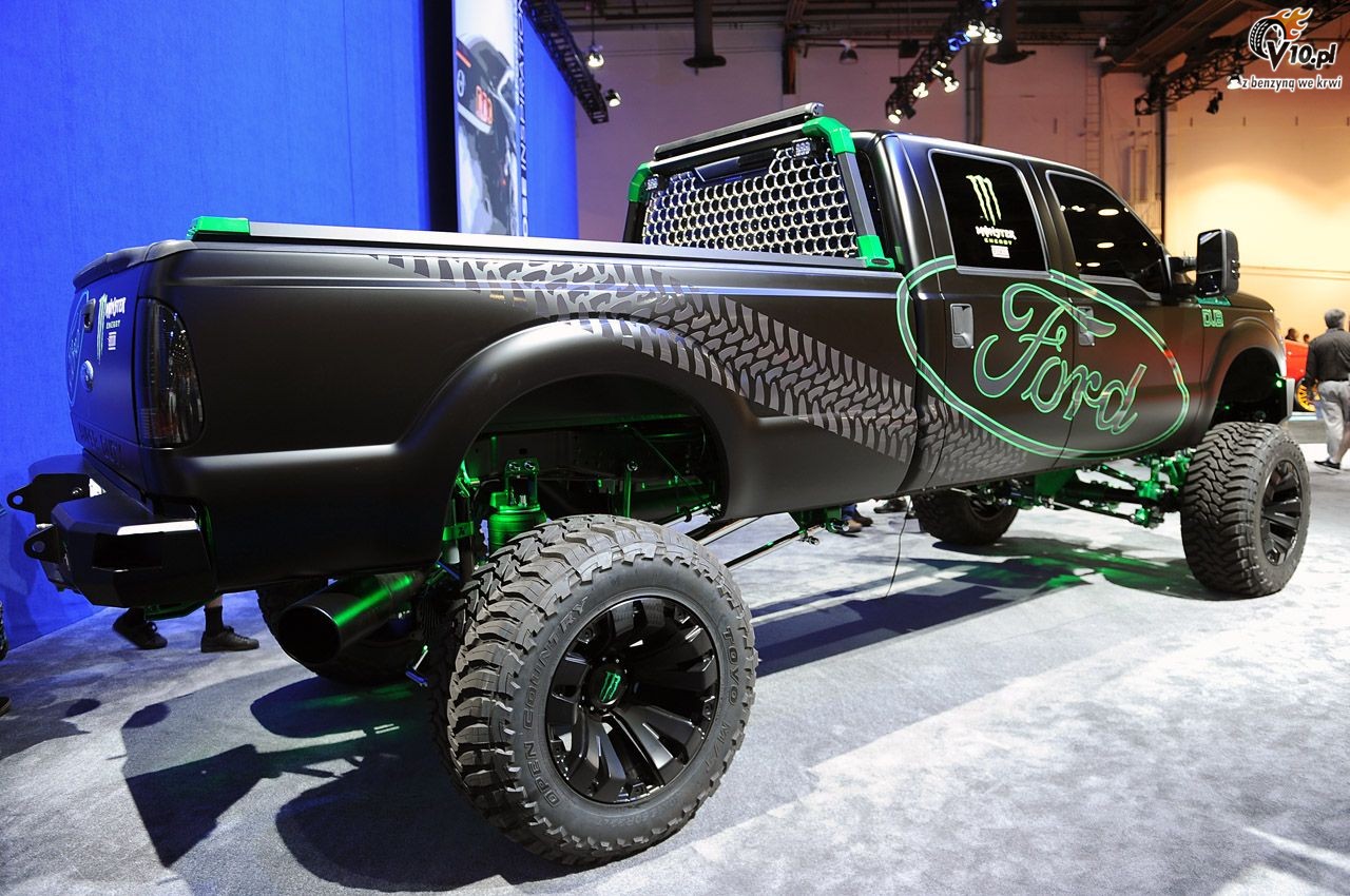 SEMA 2012: Kelderman Ford F-250 Super Duty