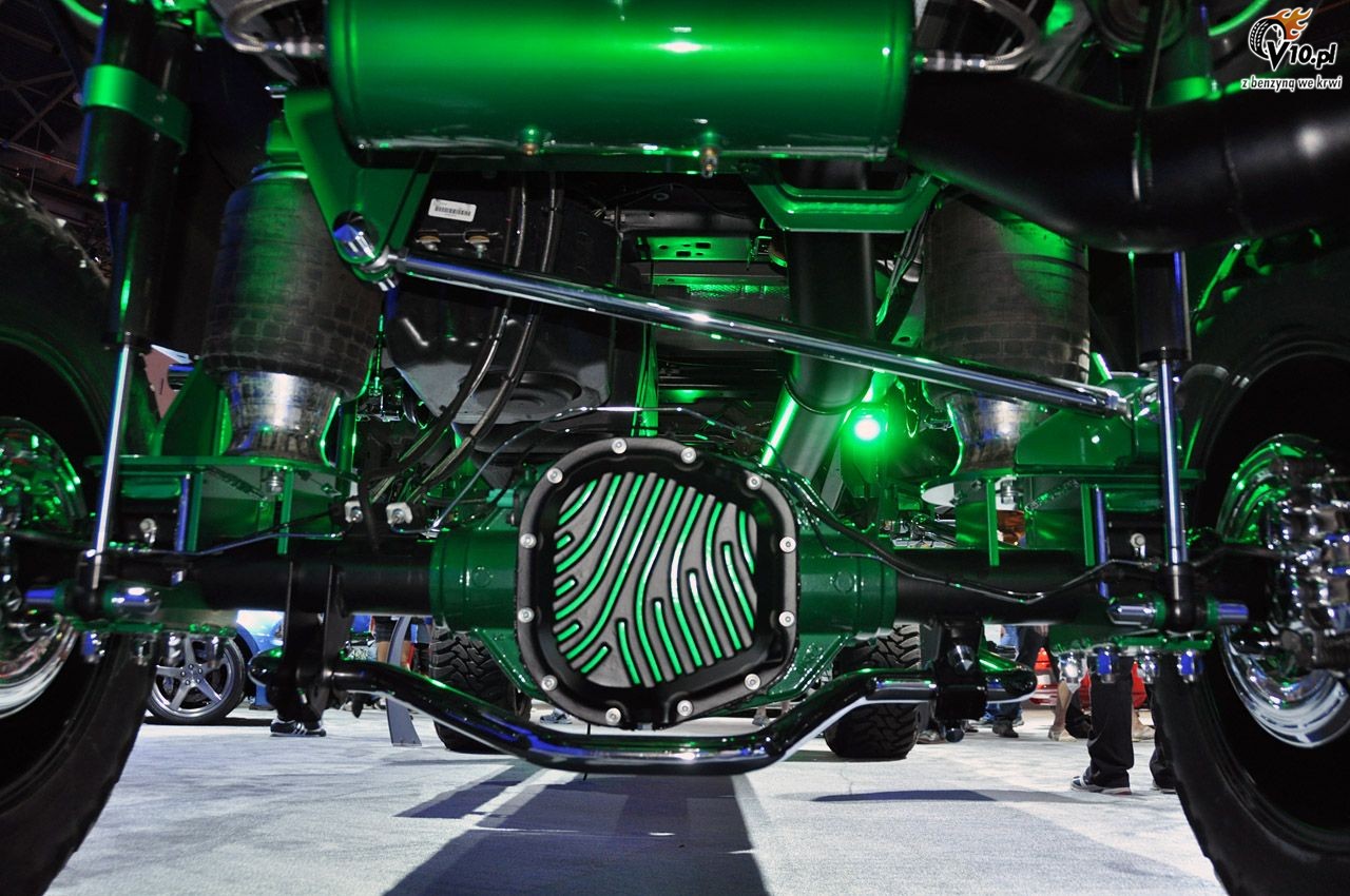 SEMA 2012: Kelderman Ford F-250 Super Duty