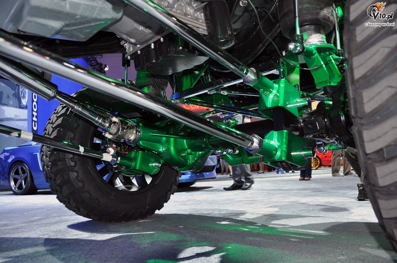 SEMA 2012: Kelderman Ford F-250 Super Duty