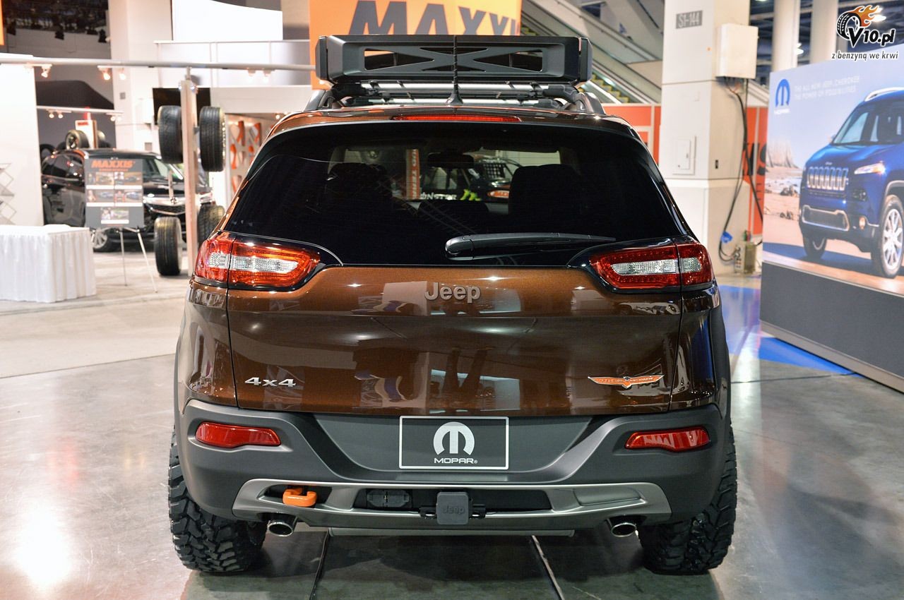 SEMA 2013 - Jeep Cherokee Trail Carver