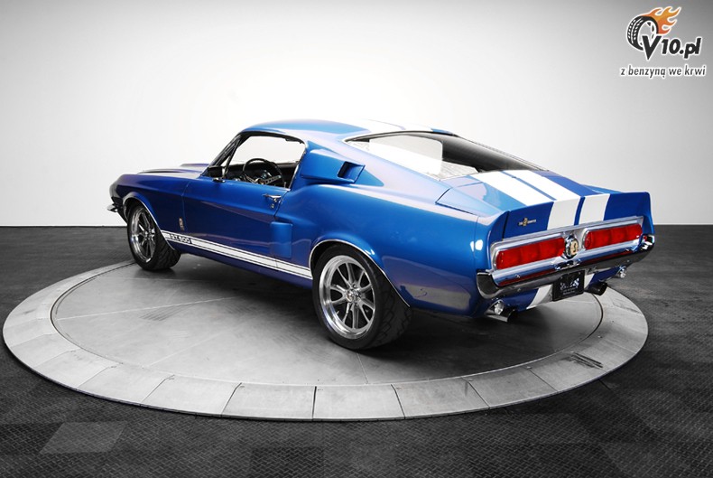 Ford Mustang Shelby GT500 w stylu Pro Touring