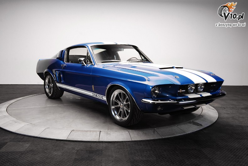 Ford Mustang Shelby GT500 w stylu Pro Touring
