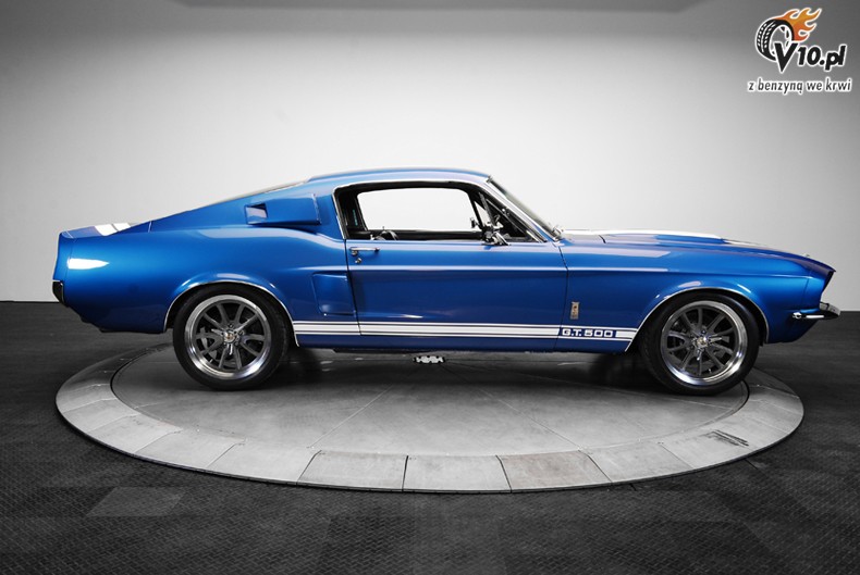 Ford Mustang Shelby GT500 w stylu Pro Touring