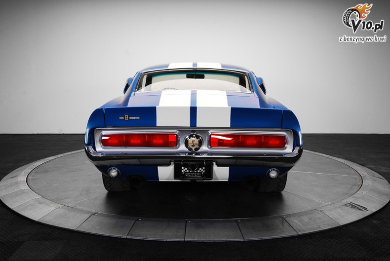 Ford Mustang Shelby GT500 w stylu Pro Touring