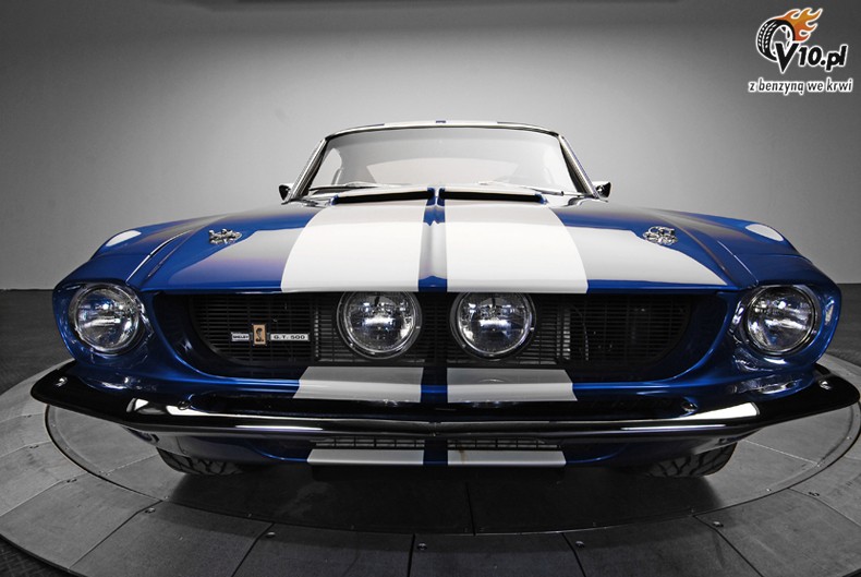 Ford Mustang Shelby GT500 w stylu Pro Touring