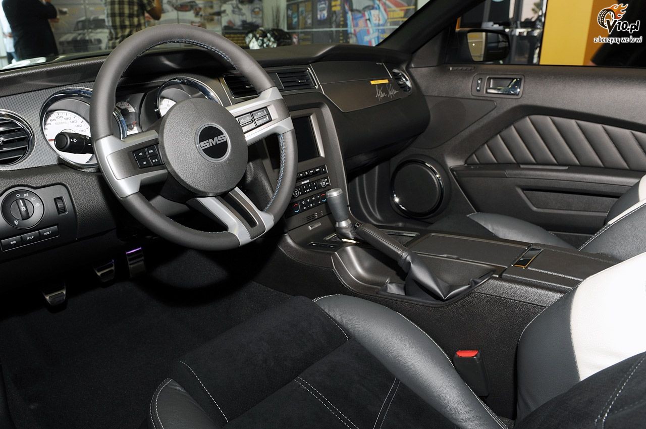 SMS 302V4 i 302SC od SMS Supercars