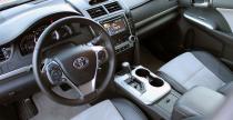Toyota Camry V6 model na rok 2012