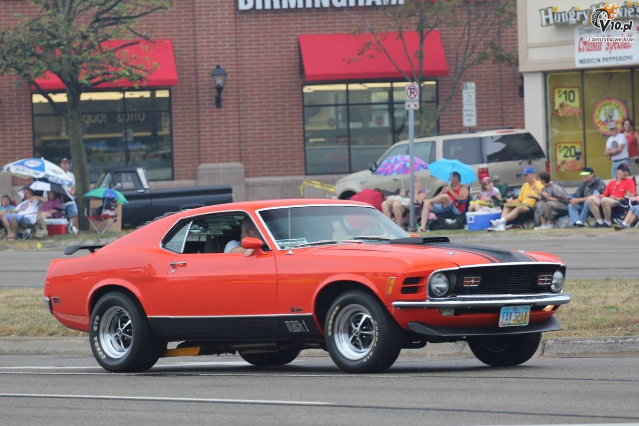 Muscle cars podczas Parady w Woodward 2010