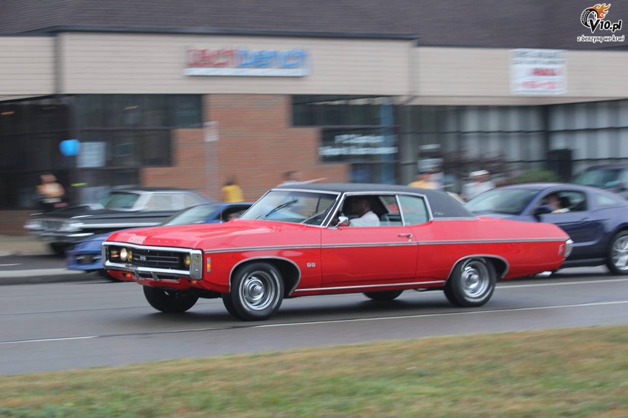 Muscle cars podczas Parady w Woodward 2010