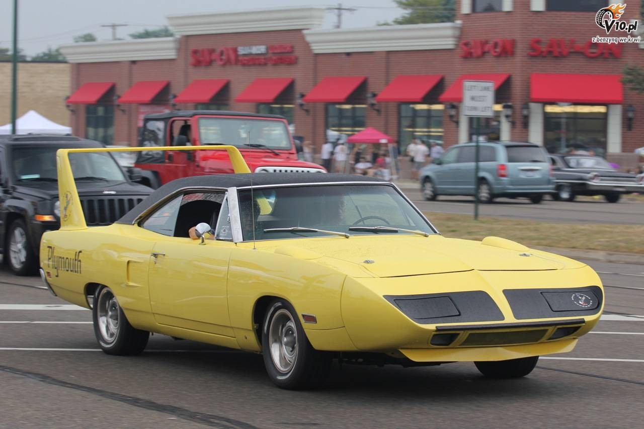 Muscle cars podczas Parady w Woodward 2010