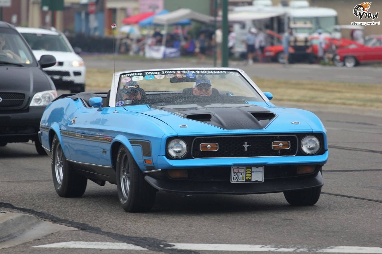 Muscle cars podczas Parady w Woodward 2010