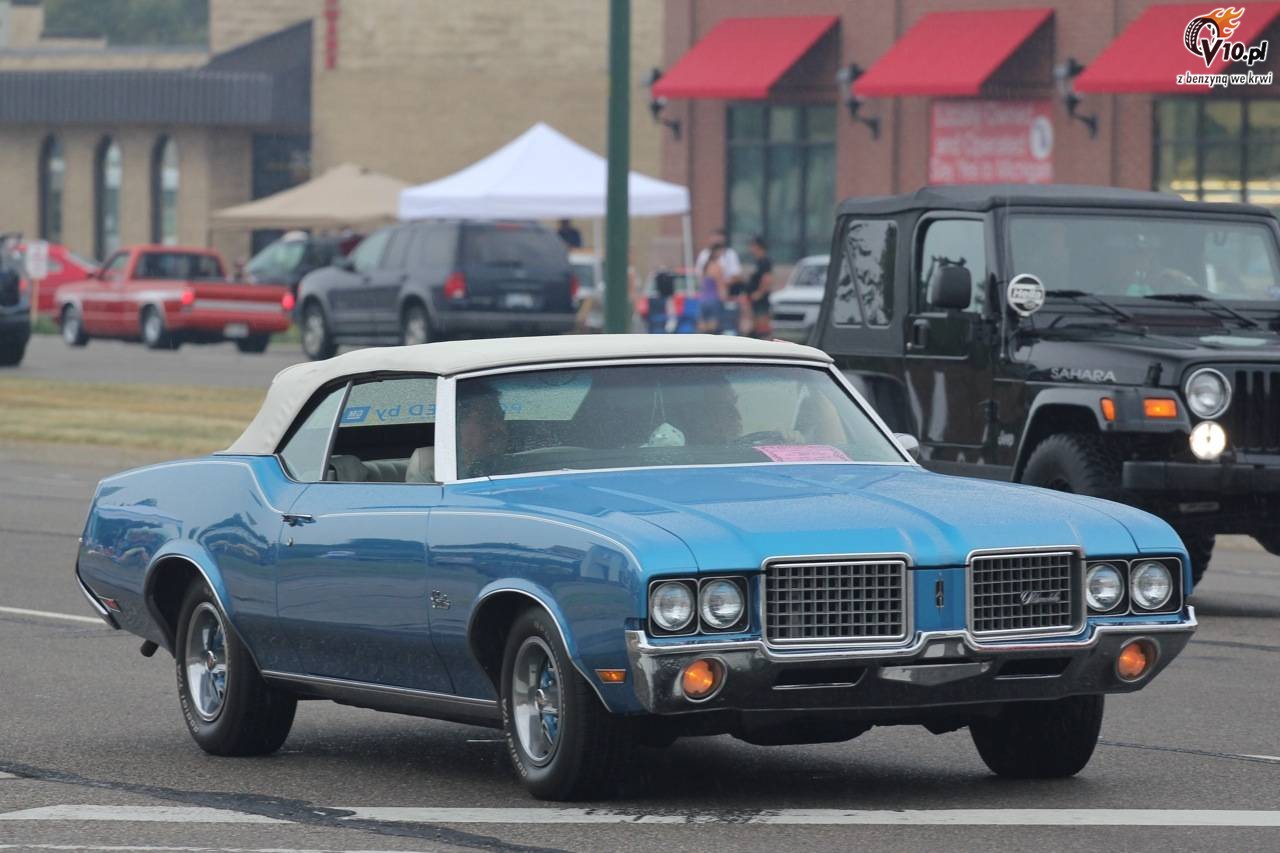 Muscle cars podczas Parady w Woodward 2010