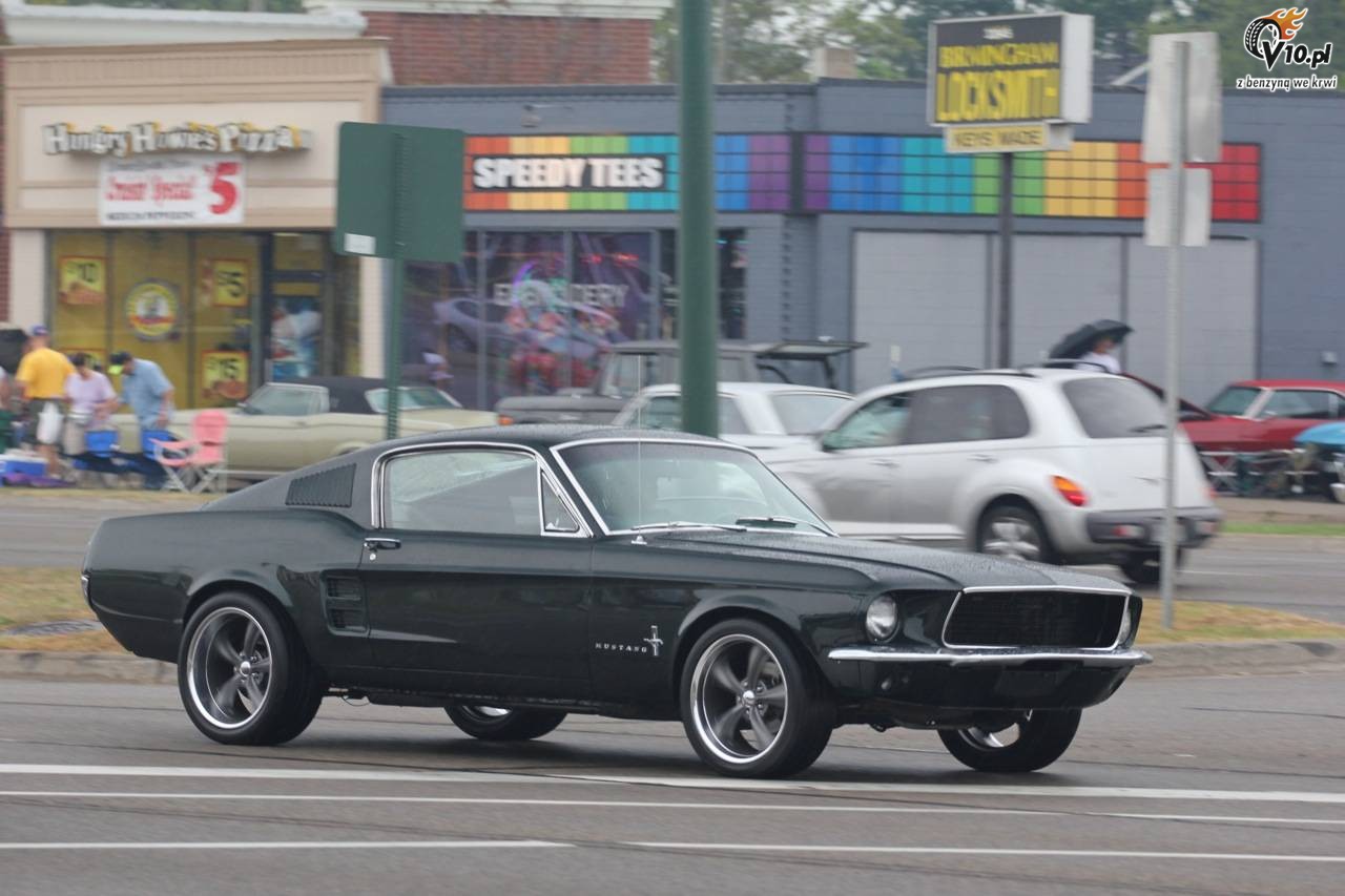 Muscle cars podczas Parady w Woodward 2010