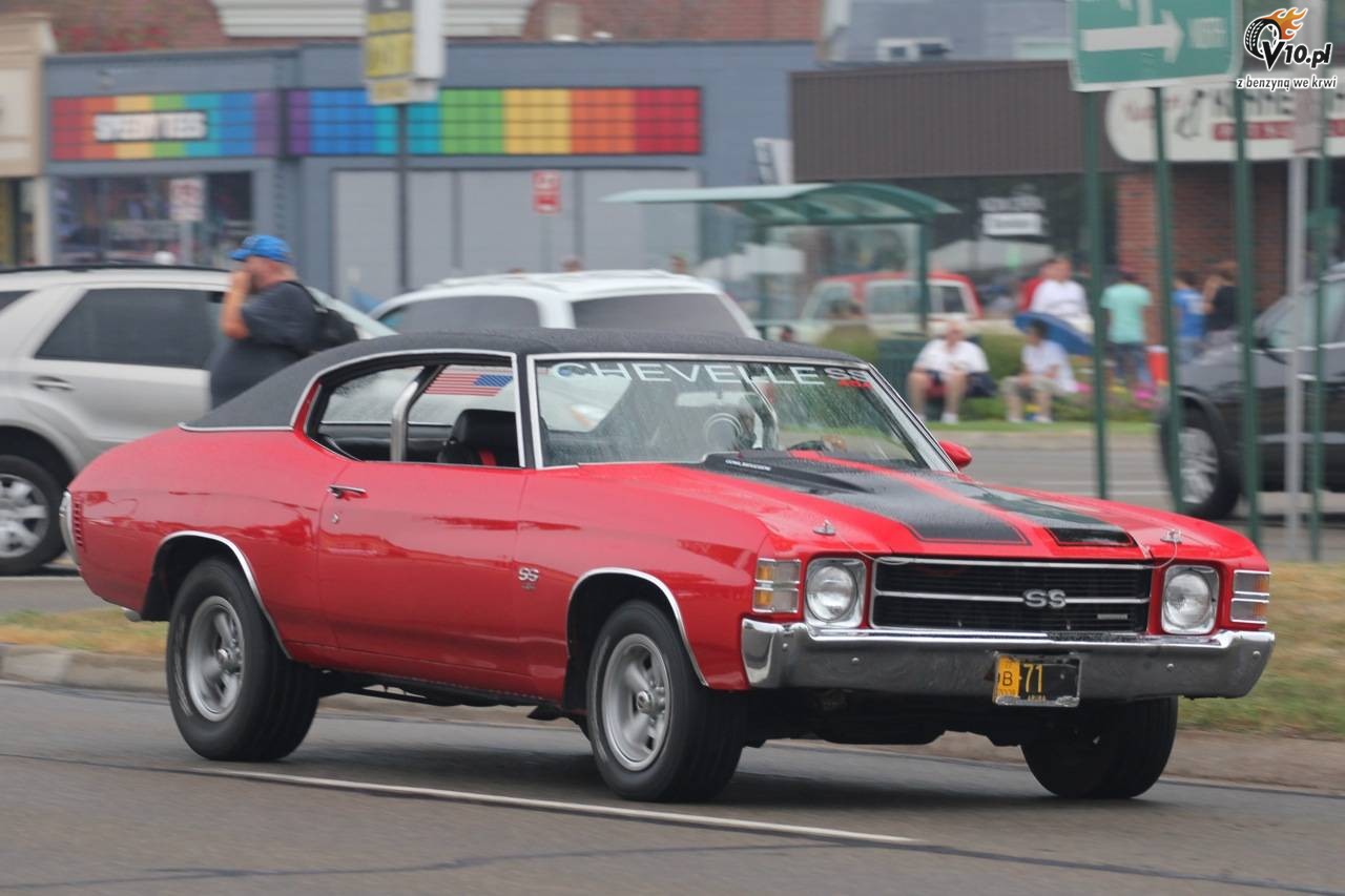 Muscle cars podczas Parady w Woodward 2010