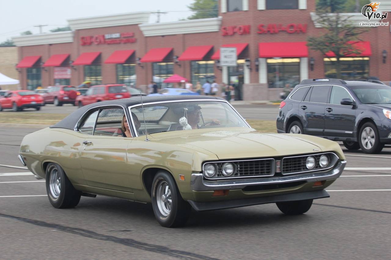 Muscle cars podczas Parady w Woodward 2010