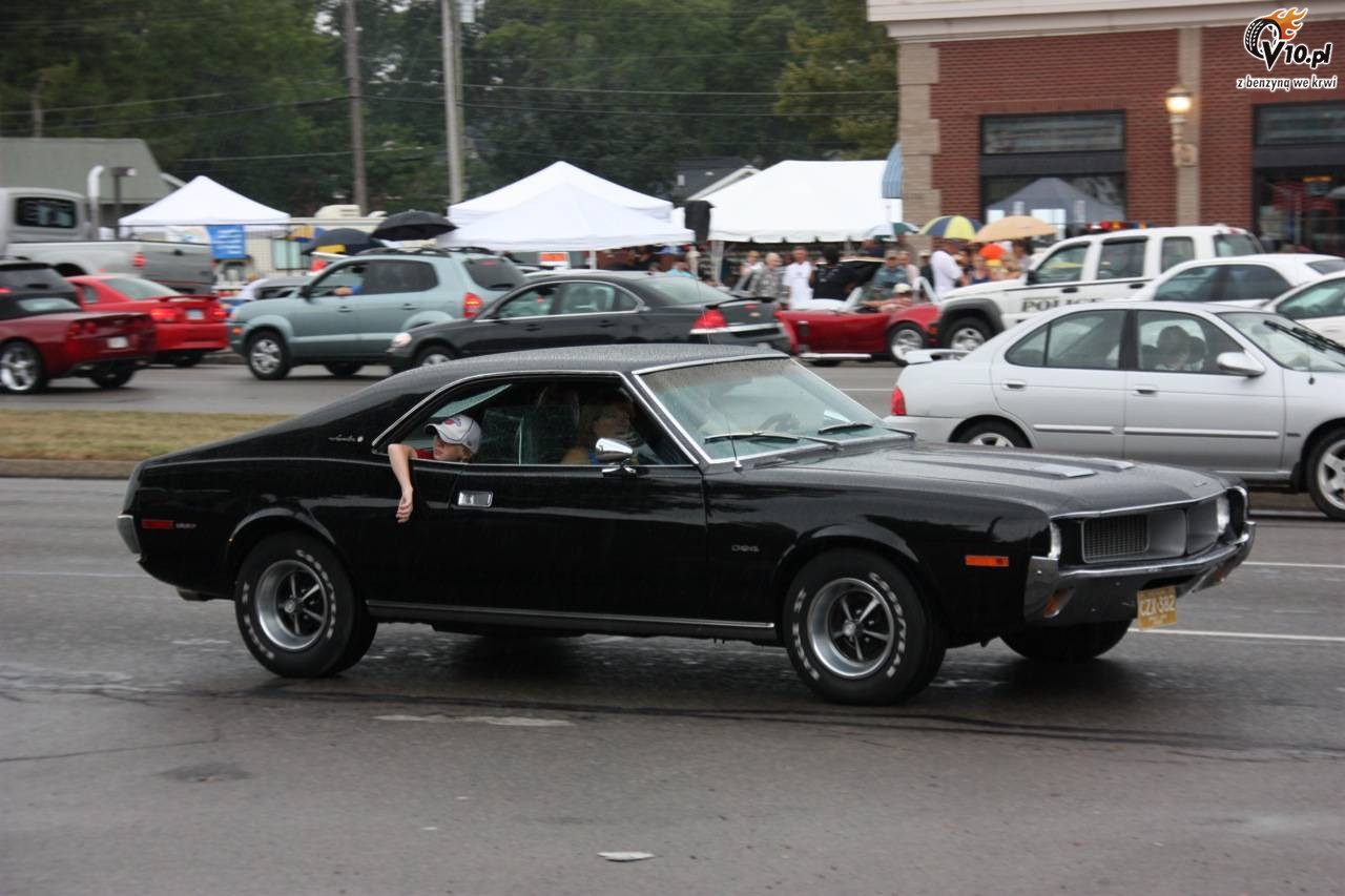 Muscle cars podczas Parady w Woodward 2010