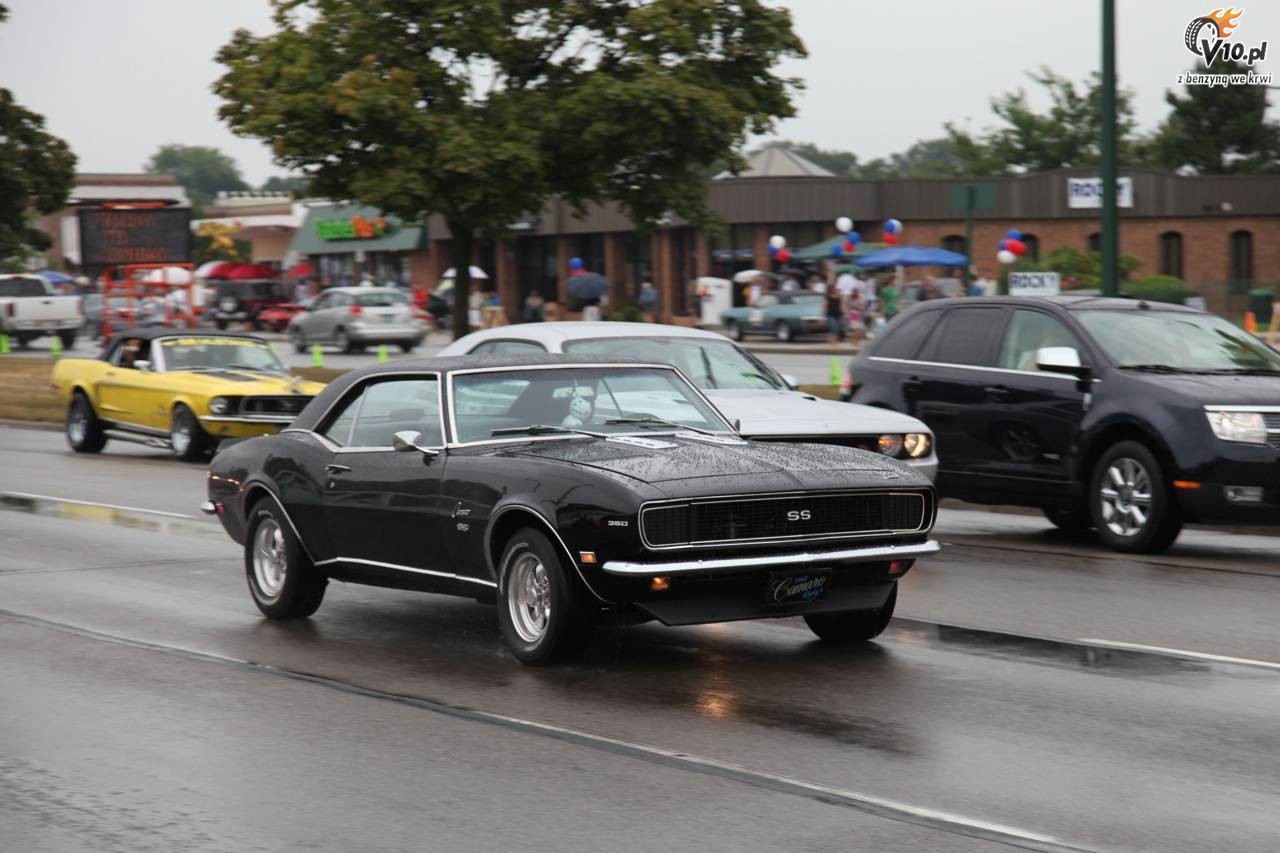 Muscle cars podczas Parady w Woodward 2010