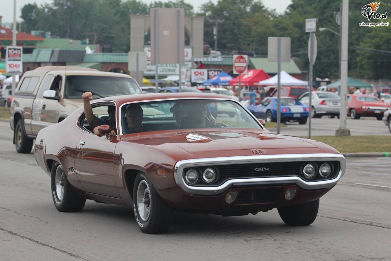 Muscle cars podczas Parady w Woodward 2010