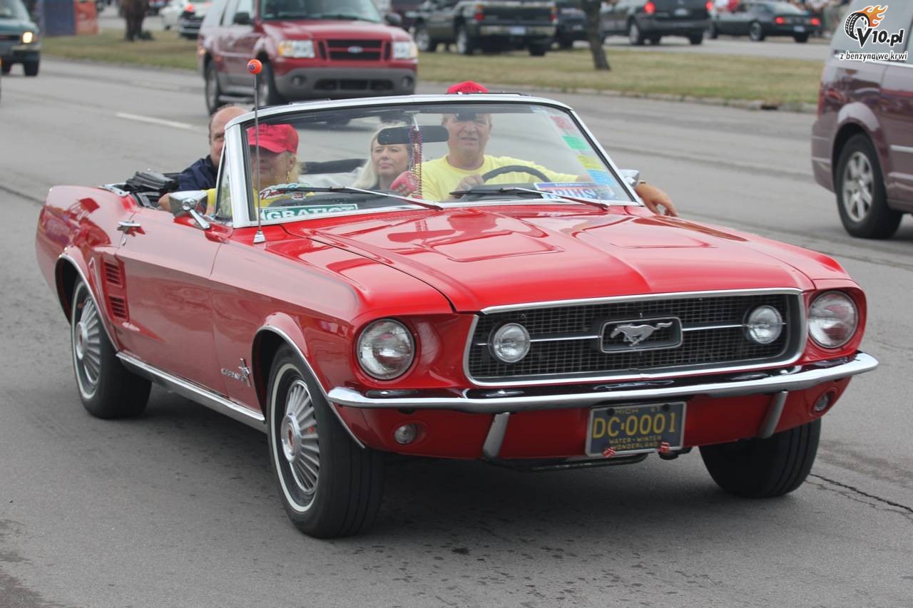 Muscle cars podczas Parady w Woodward 2010