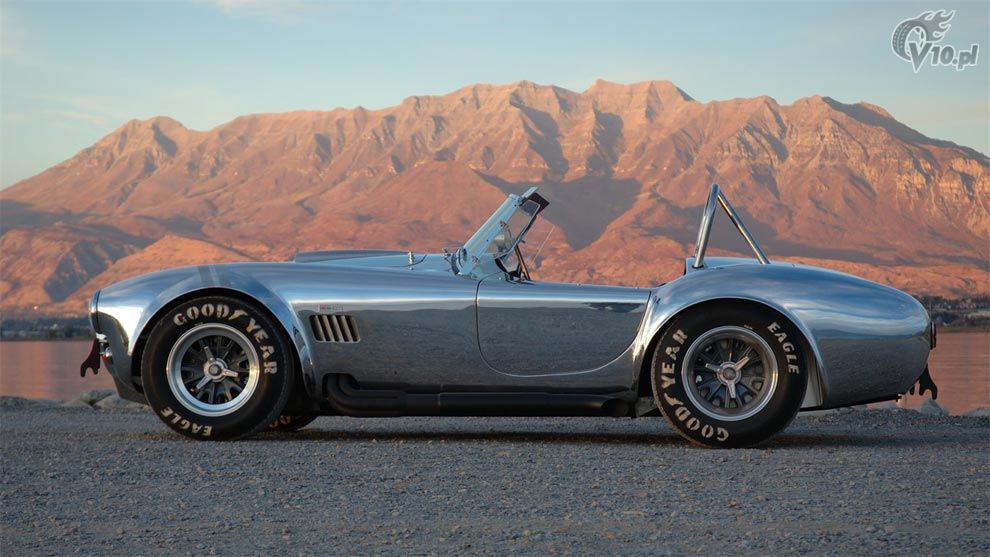 http://www.v10.pl/archiwum/amerykany/opisy_klasykow/ac_cobra/shelby_cobra_5.jpg