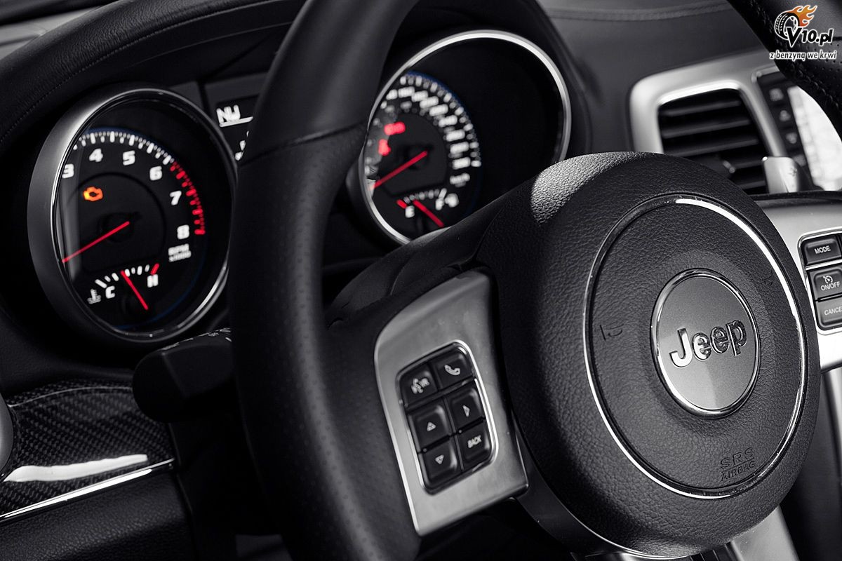 Jeep Grand Cherokee SRT8