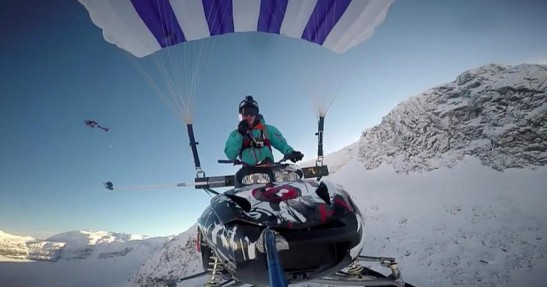 Lot skuterem śnieżnym