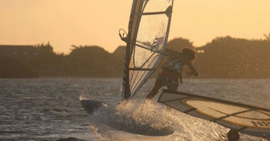 Surfing i windsurfing
