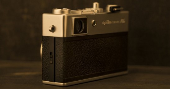 Yashica Y35