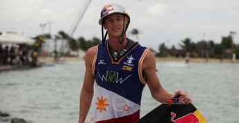 Aaron Hadlow zwycięzcą wymagającego turnieju Red Bull King of...