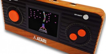 Atari Retro Handheld - debiut małej konsolki inspirowanej Atari 2600