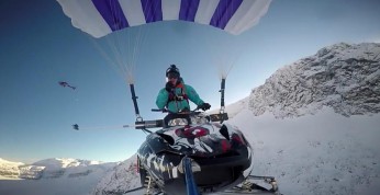 Tak się lata na skuterze śnieżnym