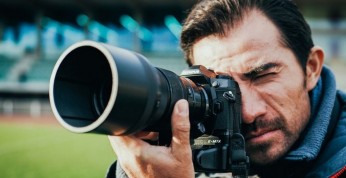 Olympus OM-D E-M1X - spory bezlusterkowiec dla profesjonalistów