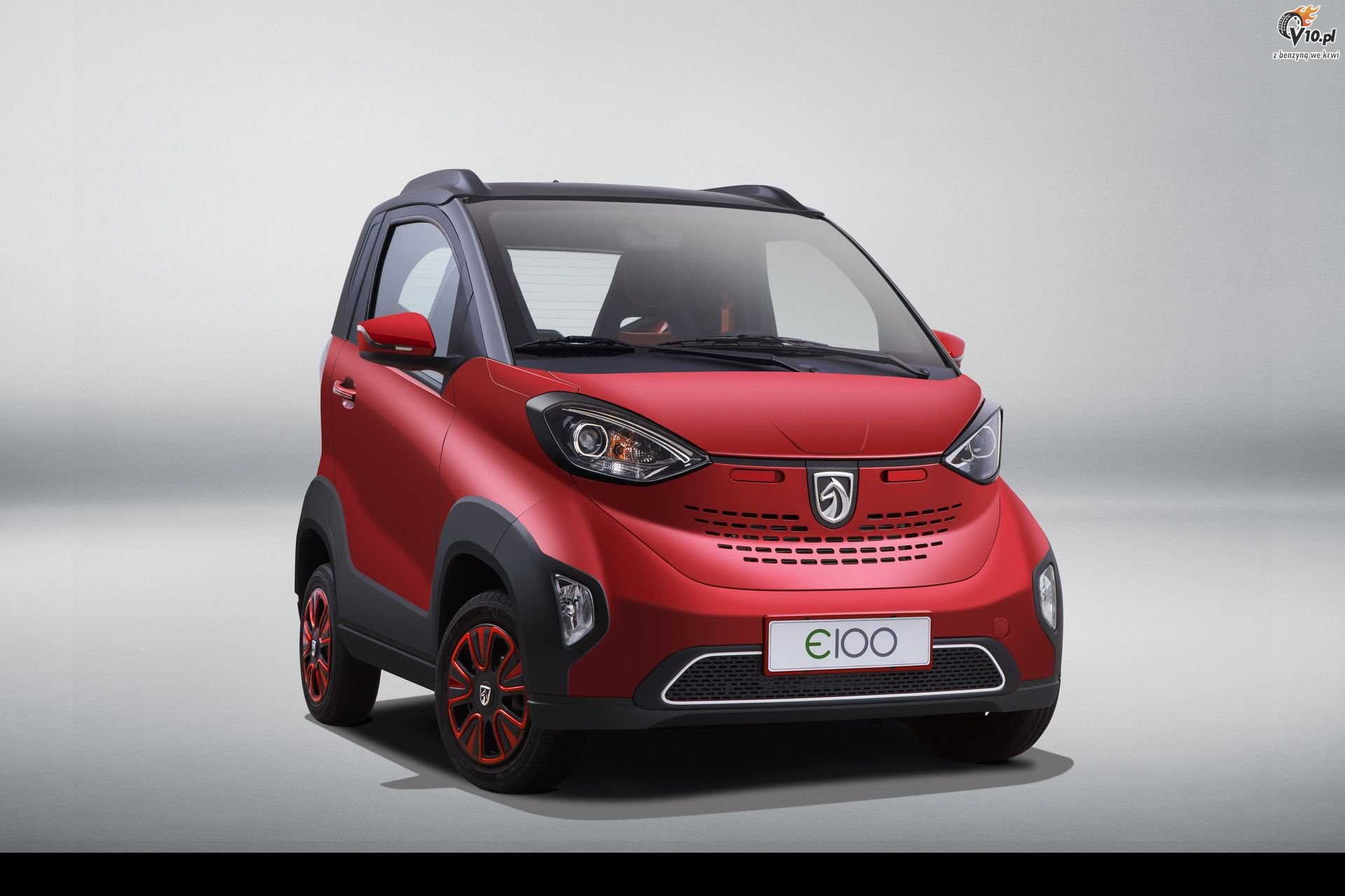 Baojun E100