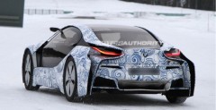 BMW i8 uchwycone na kole podbiegunowym